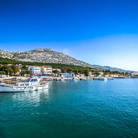 Dom wakacyjny Valek By Interhome