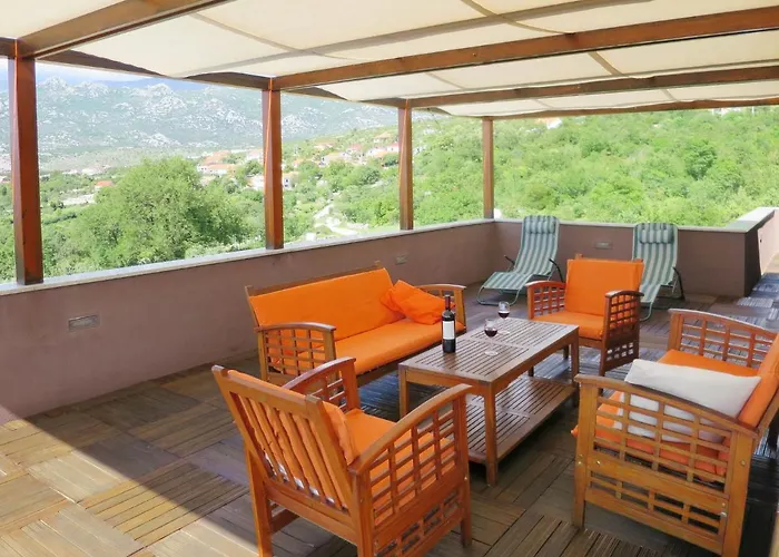 Valek By Interhome جاسينايس