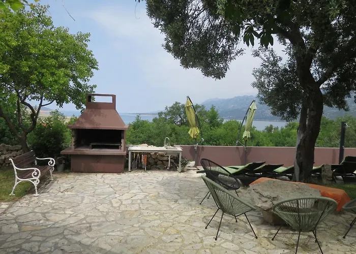 Valek By Interhome بيت للعطل